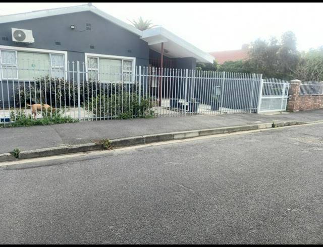 4 BEDROOM HOUSE FOR SALE IN TOWNSEND ESTATE